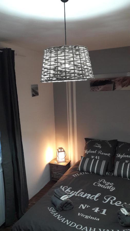 Chambre D'Hote - La Ruche Des Bleuets Mulsanne Exteriör bild