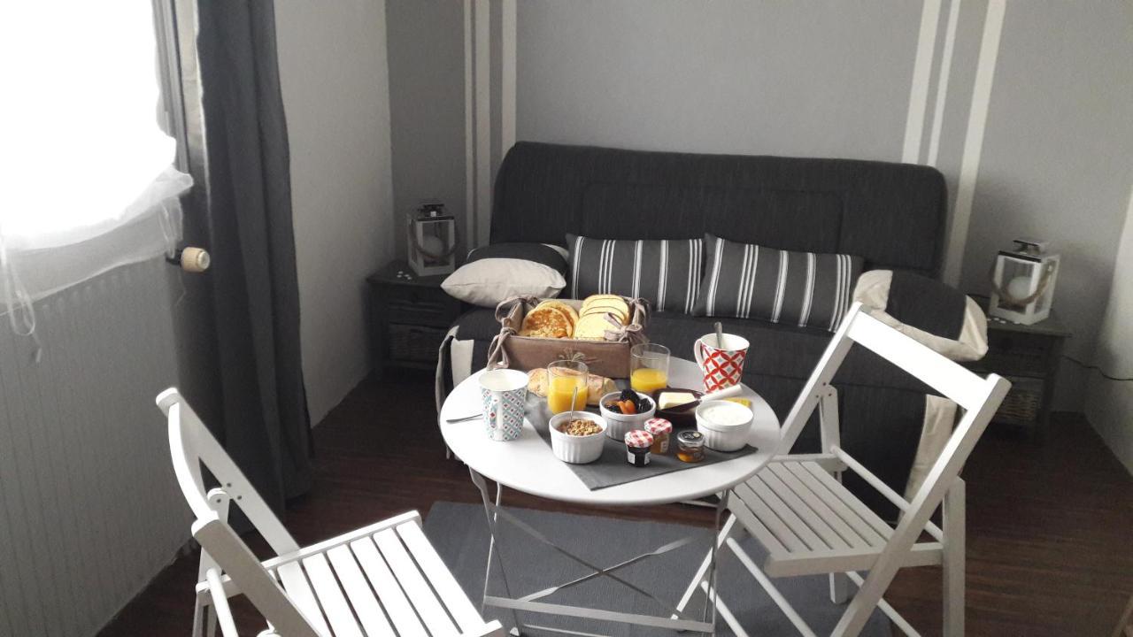 Chambre D'Hote - La Ruche Des Bleuets Mulsanne Exteriör bild