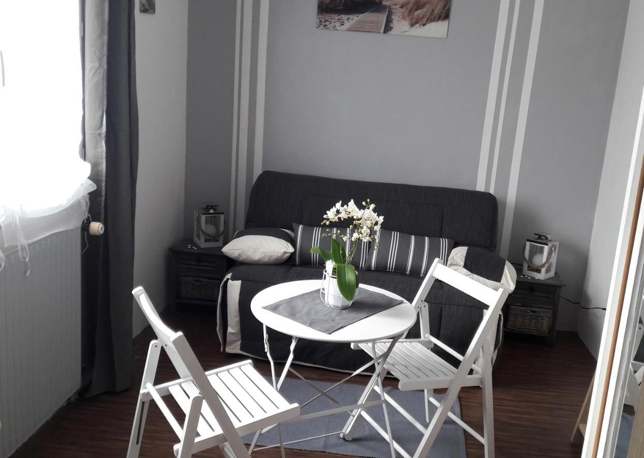 Chambre D'Hote - La Ruche Des Bleuets Mulsanne Exteriör bild